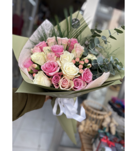 Vip ithal   Pembe/beyaz  buket karma
